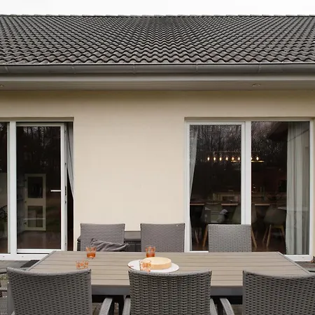 بيت للعطل Poolhaus Am Leuchtturm *