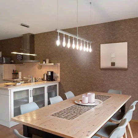 Poolhaus Am Leuchtturm بيت للعطل