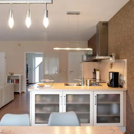 Poolhaus Am Leuchtturm بيت للعطل Bastorf