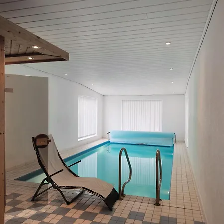 Poolhaus Am Leuchtturm بيت للعطل *